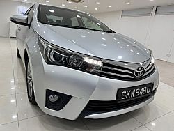 Toyota Corolla Altis 1.6L CVT Elegance LED Keyless 2015 Silver